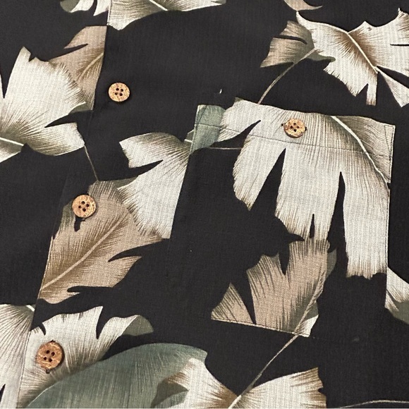 Caribbean Black‎ Green Hawaiian Print Silk Button-up Short Sleeve Shirt M - Picture 3 of 9